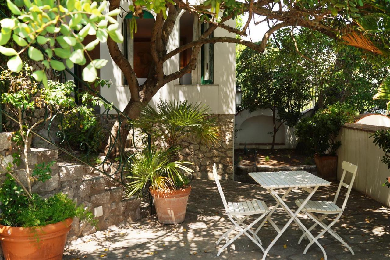 Charming Villa Capri Extérieur photo